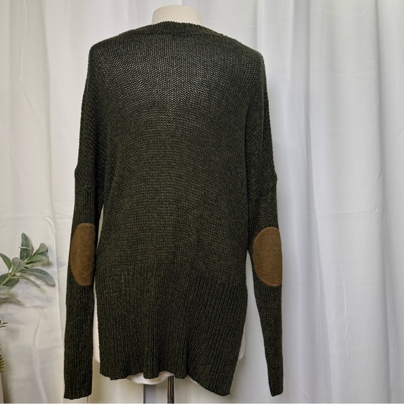 RDI Dark Green Knit Sweater w/ Elbow Patches Women’s Size Large High-Low Hem - Picture 6 of 7